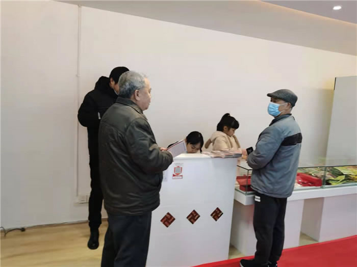 四川中青旅綿陽分社、綿陽市中旅假日旅行社、綿陽自來文化傳播有限公司24H自助售貨服務盛大開業(yè)