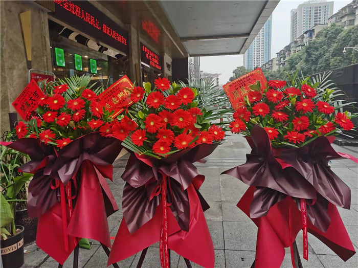 四川中青旅綿陽分社、綿陽市中旅假日旅行社、綿陽自來文化傳播有限公司24H自助售貨服務盛大開業(yè)